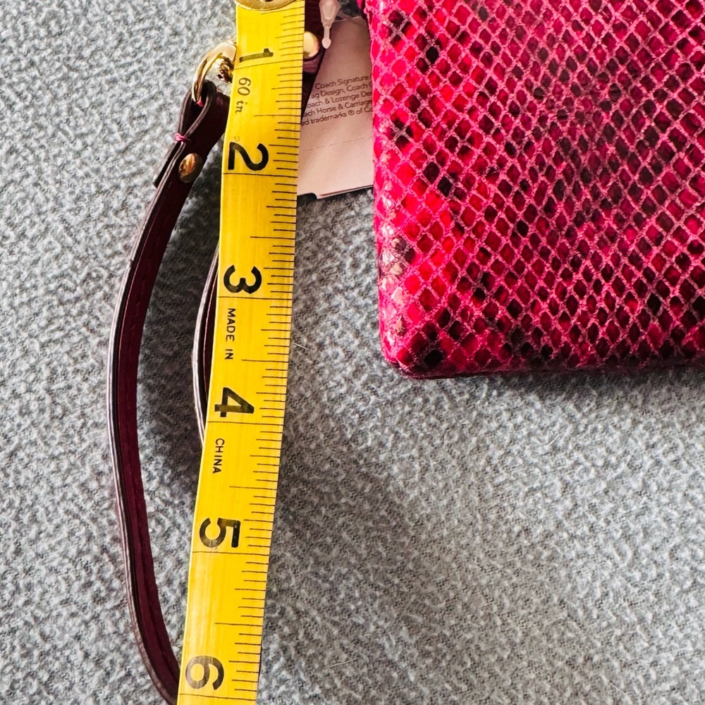 COACH Pink Snake Skin Pattern Phone Wristlet - Picture 4 of 9